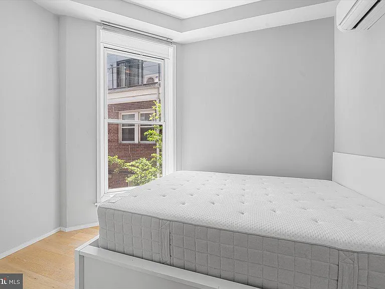 1474 Belmont St NW #2 — Photo 7