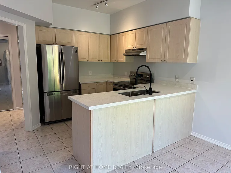 7240 Village Walk — Photo 3