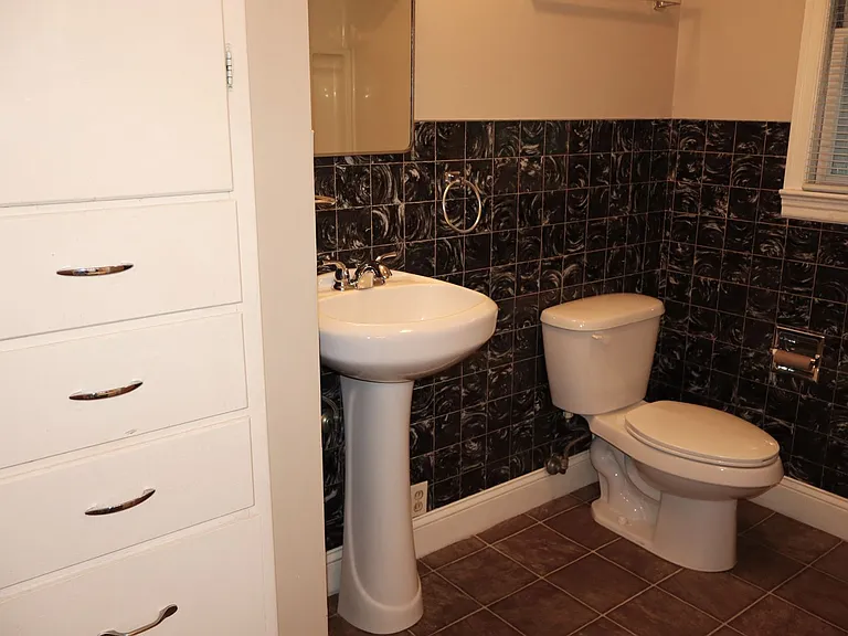 150 Circle Dr — Photo 11