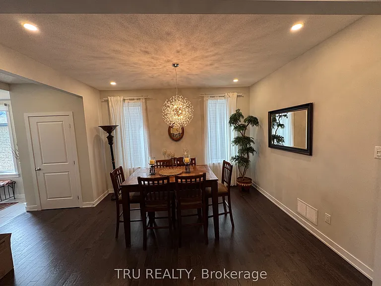 802 Sendero Way — Photo 3