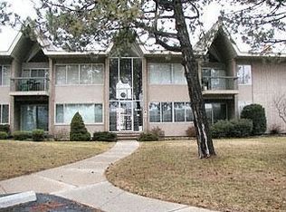 1969 Klingensmith Rd #11, Bloomfield Hills, MI 48302