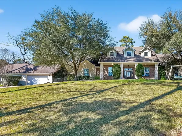 1211 Cypress Ln, Kingwood, TX 77339