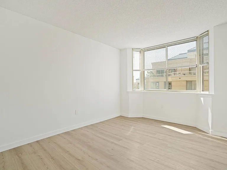Ballston Place — Photo 42