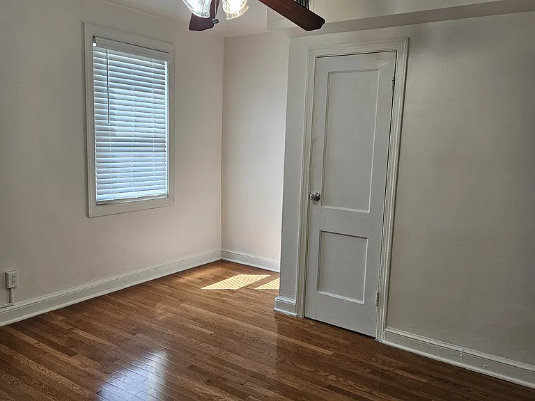 1722 H St NE #B — Photo 6