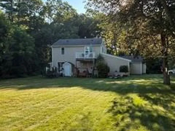 44 Maxwell Dr, North Kingstown, RI 02852