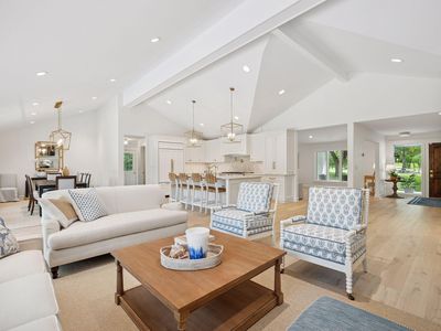 145 Smith Ave, Wayzata, MN, 55391