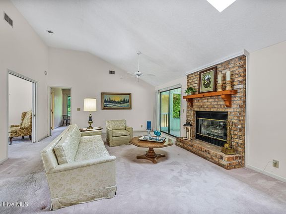 3rd image of 14 Canal Way Court