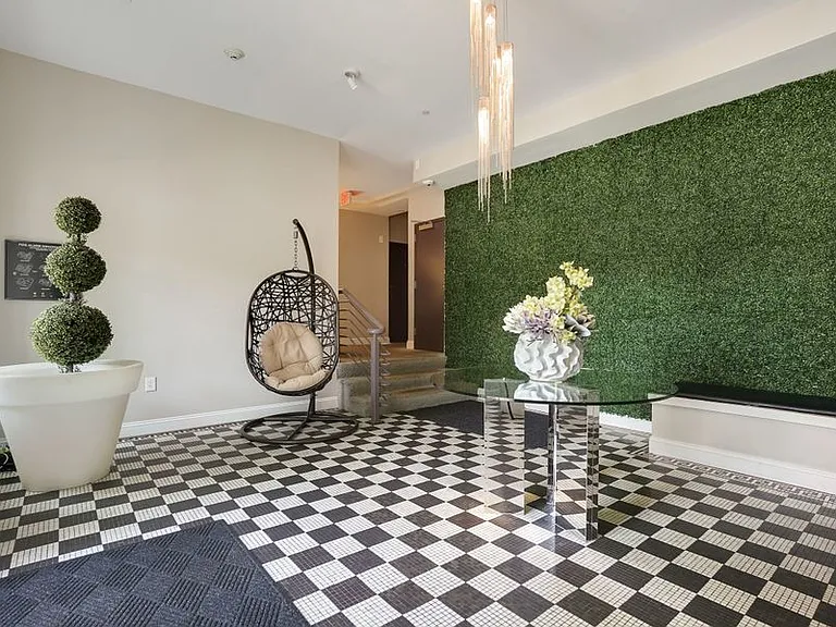 329 Rhode Island Ave NE #404 — Photo 29