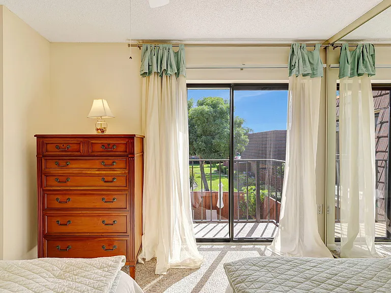 2332 23rd Ct #57D — Photo 32