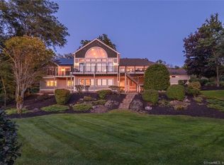 42 Breezy Knls, Avon, CT 06001