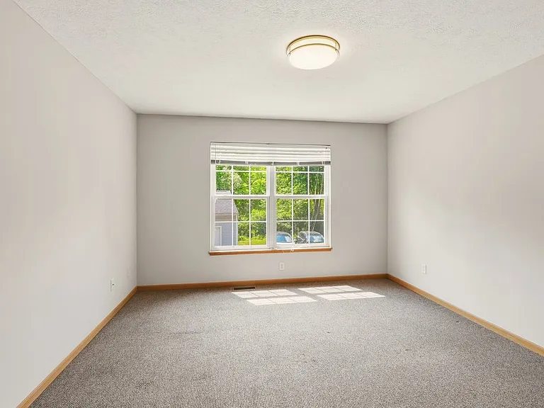 547 Moore Rd #5 — Photo 17