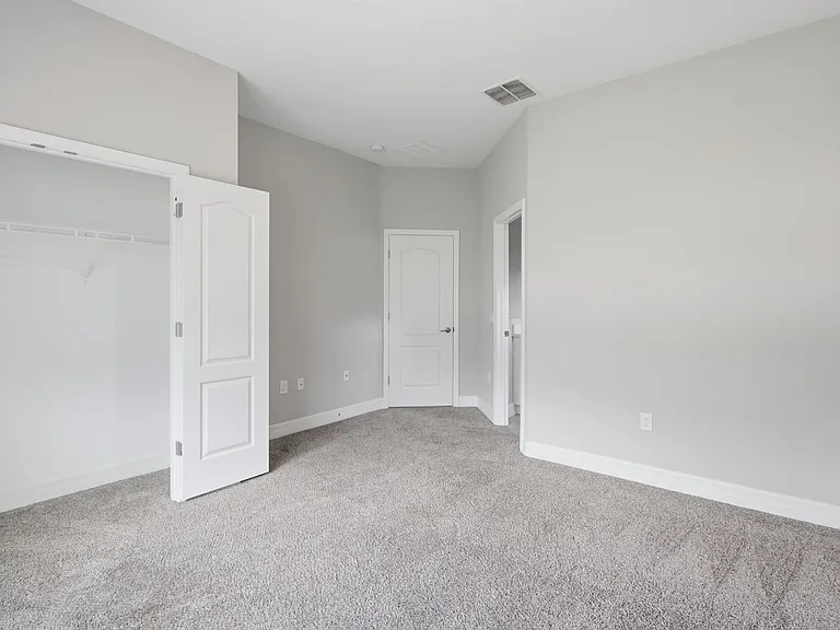 5574 SW 128th Pl — Photo 45
