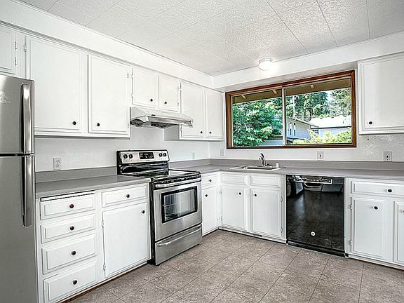 2nd image of 19111 30th Ave NE