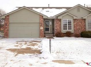 7001 S 157th St, Omaha, NE 68136