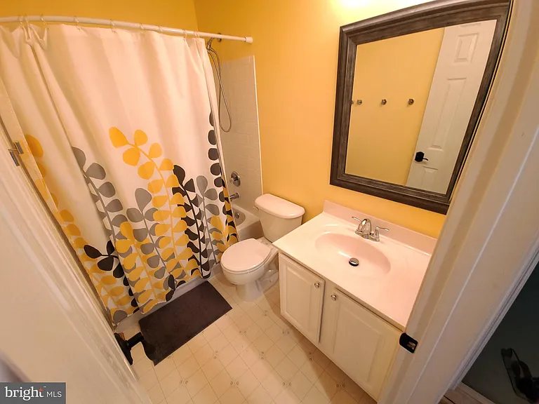 18 Willow Glen Ct — Photo 25