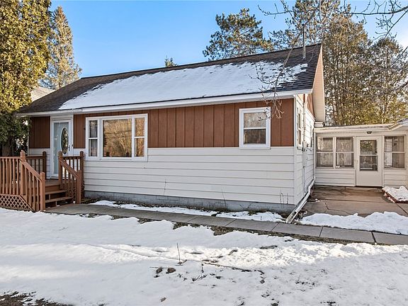 5th image of 953 Sylvan Street