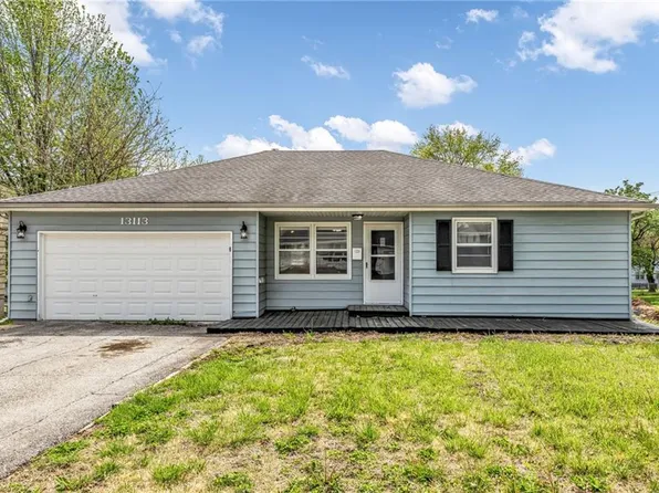 13113 W 95th Ter, Lenexa, KS 66215