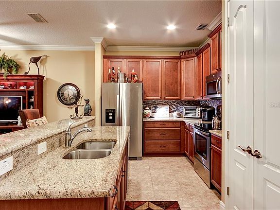 4th image of 513 Telfair Square Ct