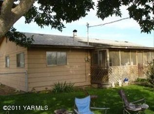 241 Jensen Rd, Toppenish, WA 98948