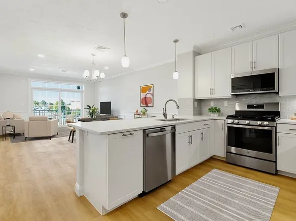320 Middlesex Ave #B204, Medford, MA 02155