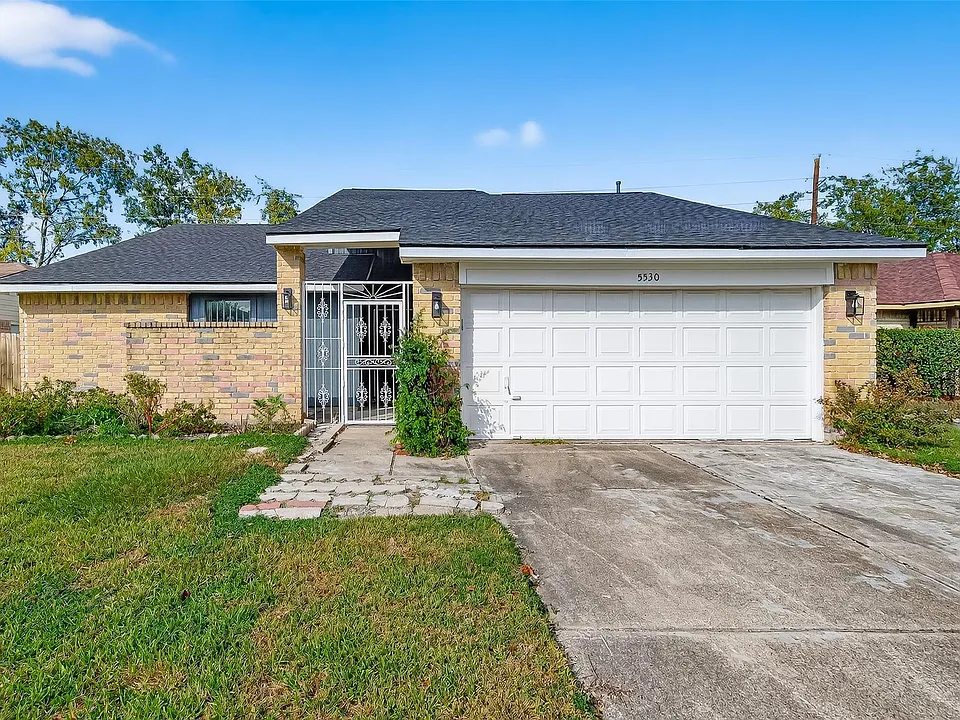 5530 Oak Falls Dr