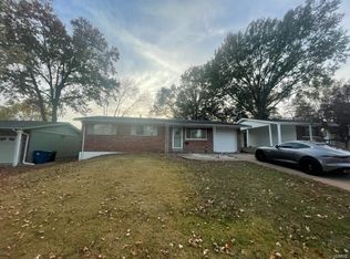 620 Clager Dr, Saint Louis, MO