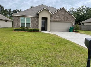 23032 Isabella Dr, Robert, LA 70455