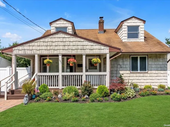 2374 Wantagh Avenue, Wantagh, NY 11793
