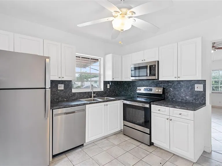 242 Neptune Ave #1-2 — Photo 5
