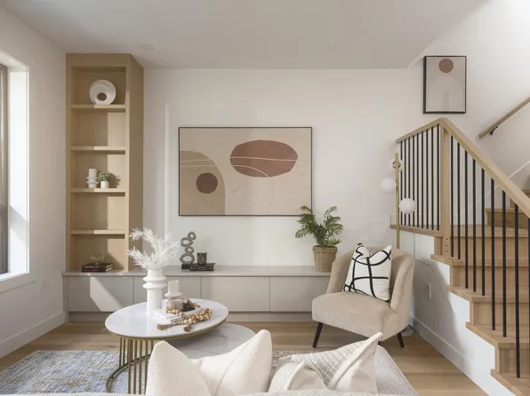 920 E 16th Ave, Vancouver, BC V5Z 1T2