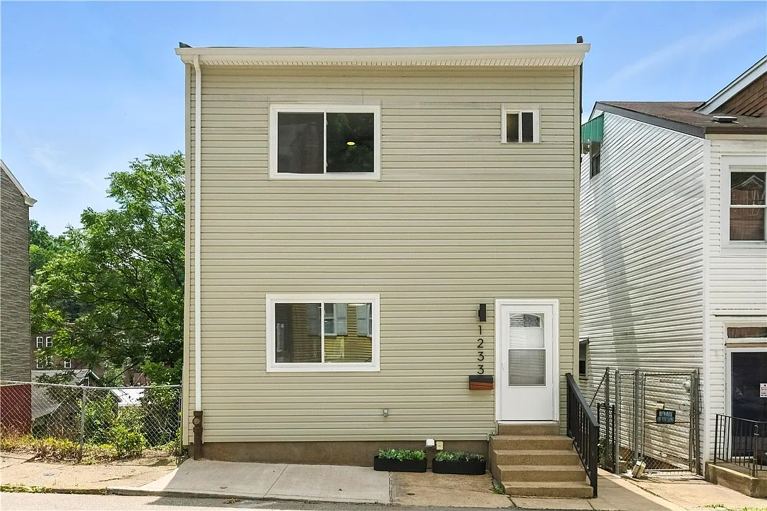 1233 High St photo 1