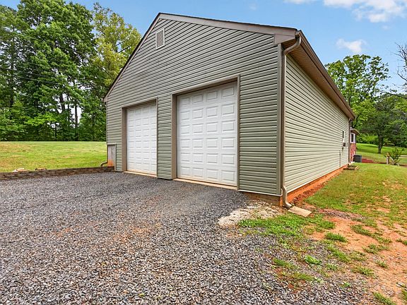 4th image of 1249 Cedar Gate Rd