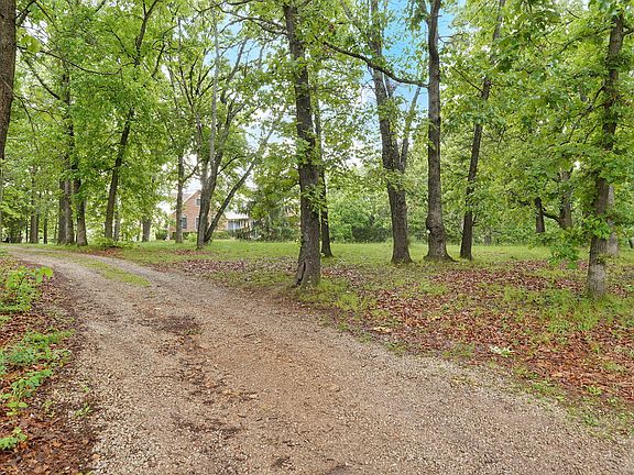 2nd image of 1088 Indian Grove Lane