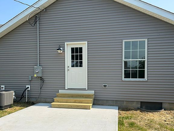 2nd image of 437 E 21st St