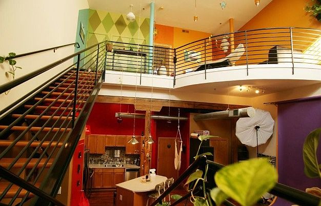 2 floor loft living 