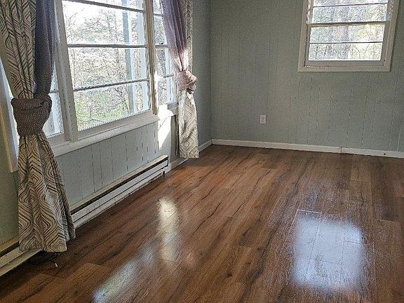 4th image of 46 Cherub Ln #7