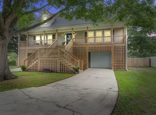 1668 Old Military Rd, Charleston, SC 29412