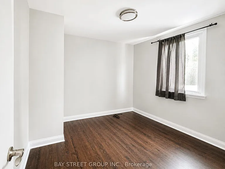 316 Willowdale Ave — Photo 11