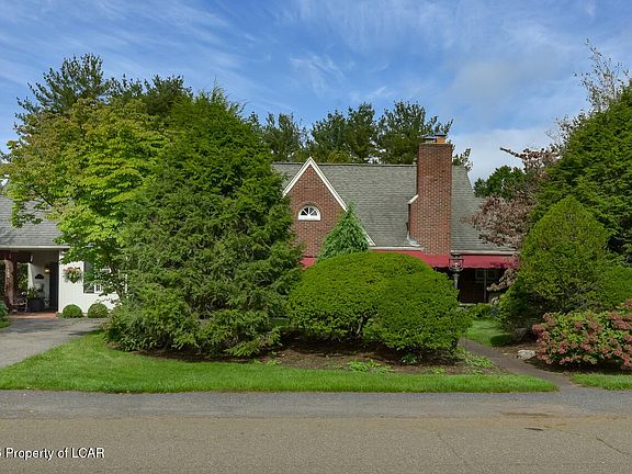 2nd image of 49 Myers Ave