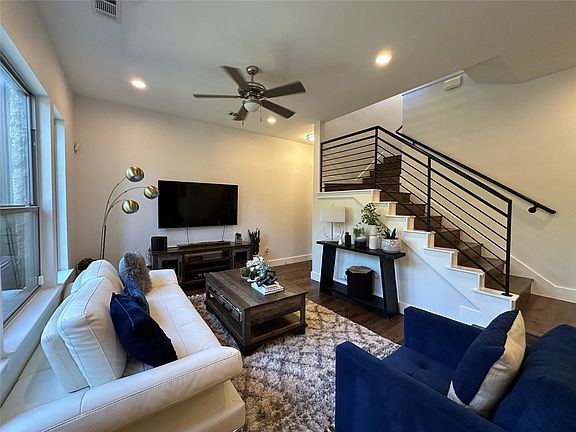 4th image of 8110 Ranch Road 2222 APT 39