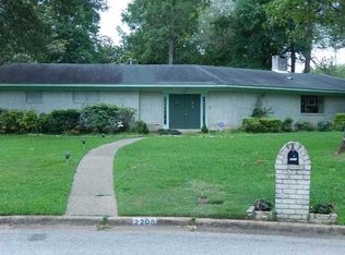 2208 Fairwood Ct, Mobile, AL 36609
