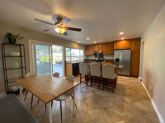 4th image of 11236 Zapata Ave