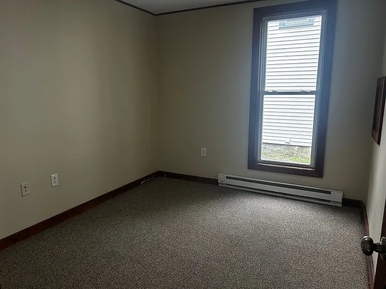 67 Groton Ave — Photo 12