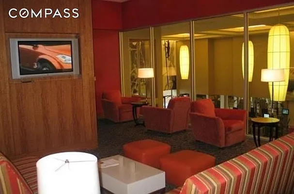 Rented by Compass | media 51