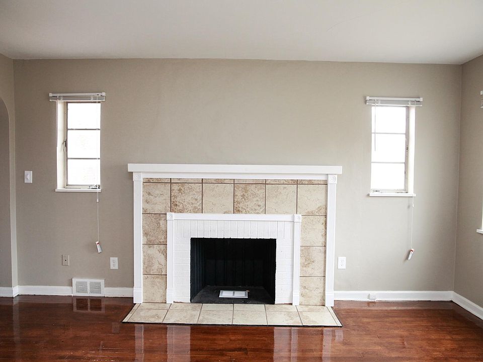 2nd image of 533 Cherry Dr