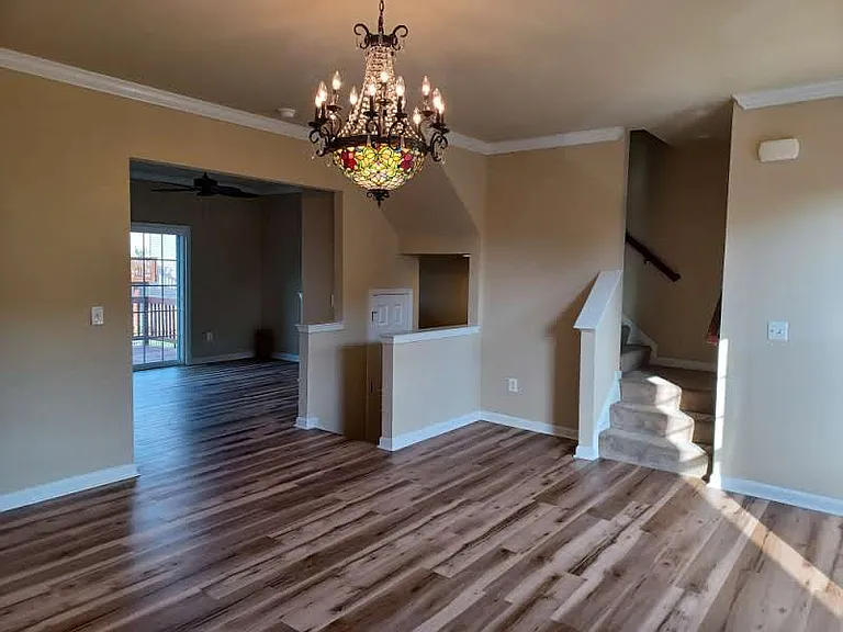 103 Argyle Ct #1 — Photo 4