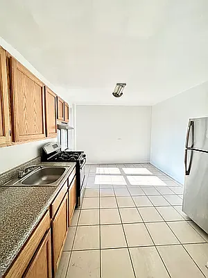 Rented by A&E Real Estate Management | media 5