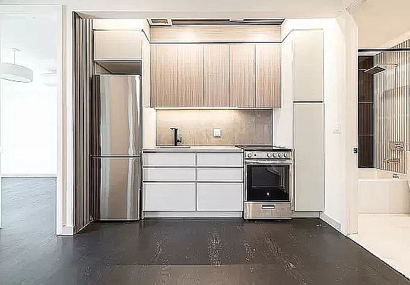 4th image of 224 Winthrop St #2A