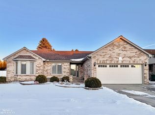 46914 Barbara Dr, Macomb, MI 48044