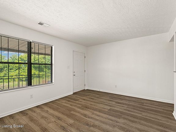 3rd image of 300 Faro Ct APT 9